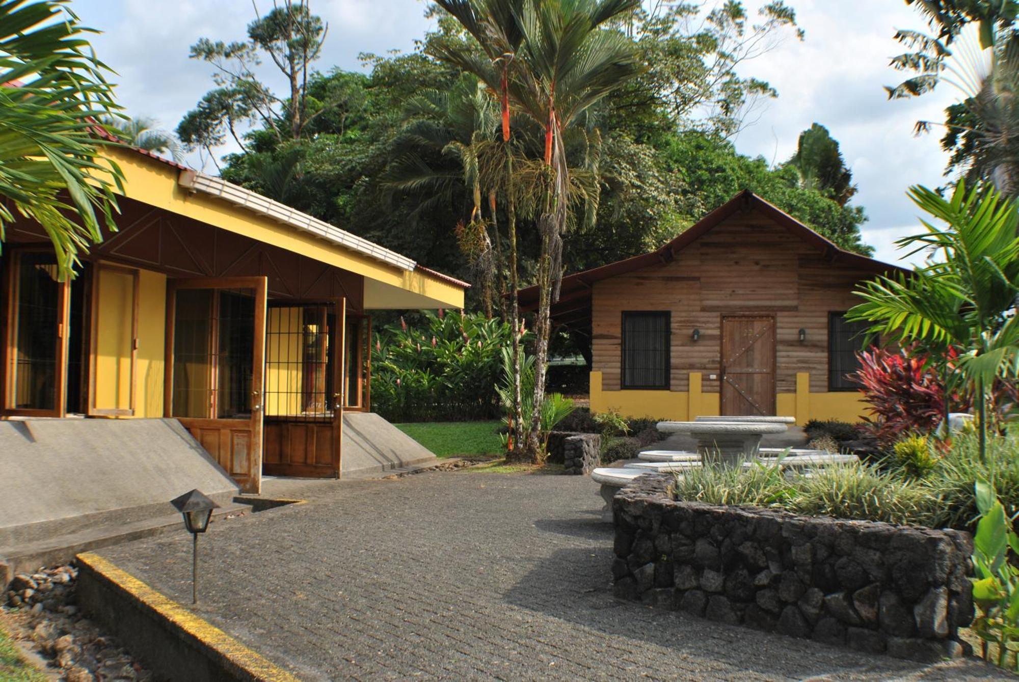 Arenal Country