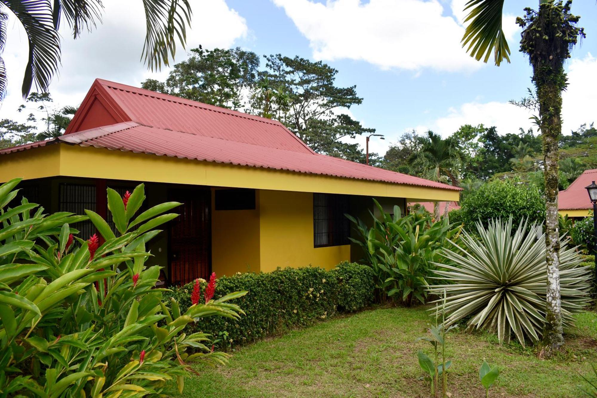 Hotel Arenal Country 3*